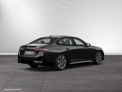 Gebraucht BMW 530e M Sport 299 PS (219 kW) 2024 Saphirschwarz metallic Limousine