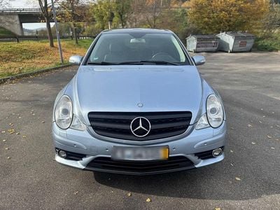 Mercedes R320