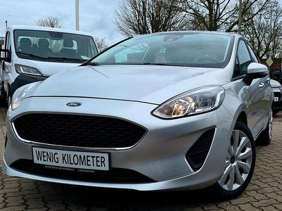Gebraucht Ford Fiesta Cool & Connect 75 PS (55 kW) 2020 Polarsilber Kleinwagen