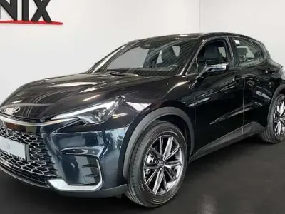 Neu Lexus LBX 136 PS (100 kW) 2026 Mysticschwarz SUV