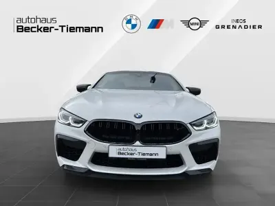 Gebraucht BMW M8 Performance 625 PS (459 kW) 2023 Alpinweiß uni Coupé