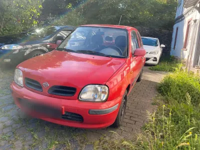 Używany Nissan Micra 54 KM (39 kW) 1999 Czerwony Hatchback