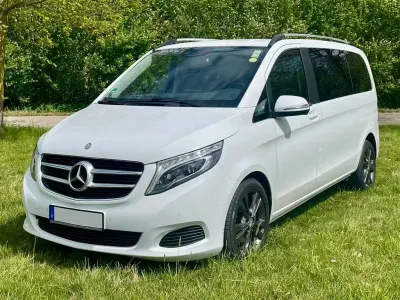 Używany Mercedes V250 190 KM (139 kW) 2017 Biały Minivan