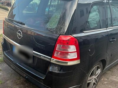 Gebraucht Opel Zafira 150 PS (110 kW) 2008 Schwarz Van / Kleinbus