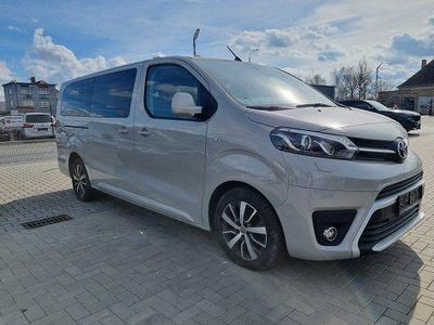 Gebraucht Toyota Proace Verso 177 PS (130 kW) 2021 Grau Kombi