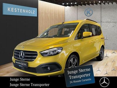 Gebraucht Mercedes T180 Progressive 116 PS (85 kW) 2024 Gelb Van / Kleinbus
