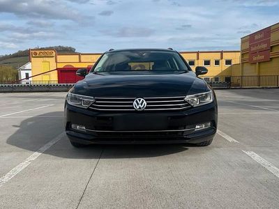 Gebraucht VW Passat 150 PS (110 kW) 2018 Schwarz Kombi