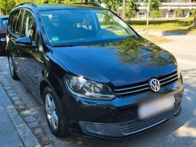 Gebraucht VW Touran Highline 140 PS (102 kW) 2011 Schwarz Van / Kleinbus