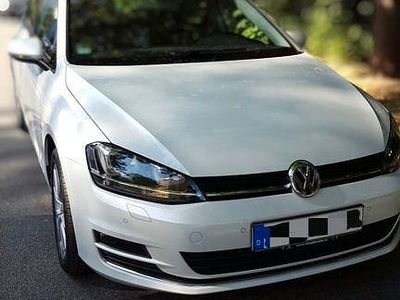 Gebraucht VW Golf VII Highline 150 PS (110 kW) 2015 Weiß Limousine