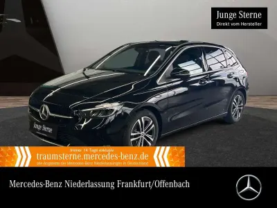 Gebraucht Mercedes B200 Progressive 150 PS (110 kW) 2025 Kosmosschwarz Van / Kleinbus