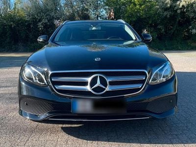 Gebraucht Mercedes E220 Avantgarde 194 PS (142 kW) 2017 Schwarz Kombi