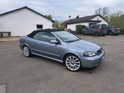Usata Opel Astra Cabriolet 147 CV (108 kW) 2005 Grigio Cabrio