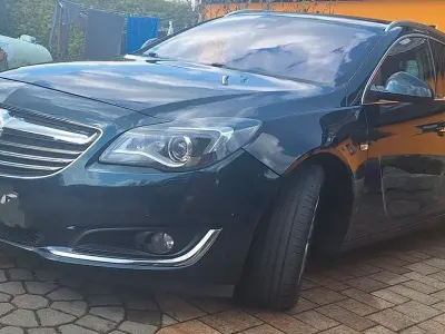 Gebraucht Opel Insignia Sport 170 PS (125 kW) 2015 Grün Kombi