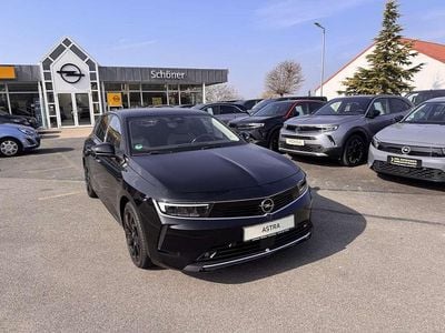 Gebraucht Opel Astra Edition 150 PS (110 kW) 2022 Diamant schwarz/karbon schwarz Kleinwagen