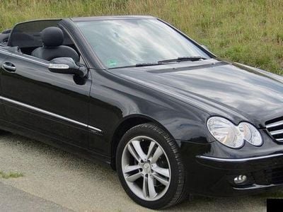 Second-hand Mercedes CLK200 Avantgarde 184 CP (135 kW) 2008 Negru Cabrio
