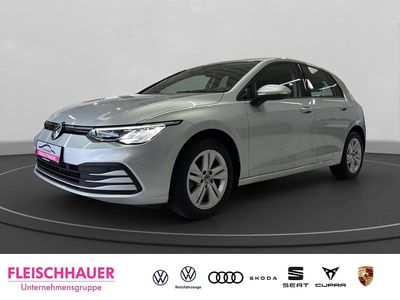 Gebraucht VW Golf VIII Life 131 PS (96 kW) 2020 Silber Limousine