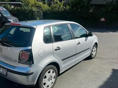 Gebraucht VW Polo 69 PS (50 kW) 2007 Grau Kleinwagen