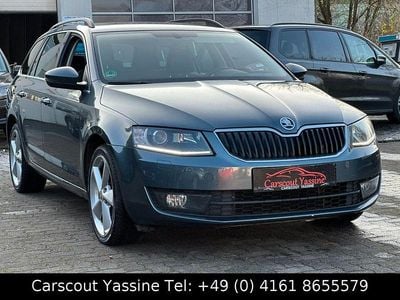 Grau Gebraucht 2017 Skoda Octavia Style Kombi | 12.490 € (Fairer Preis)