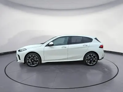 Nouvelle BMW 118 M Sport 150 ch (110 kW) 2026 Blanc Citadine