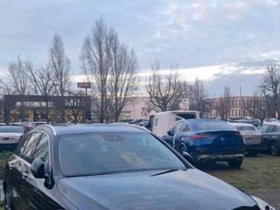 Schwarz Gebraucht 2020 Mercedes C300e Kombi | 27.000 €