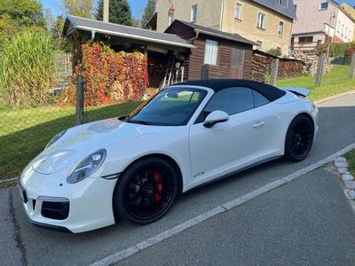 Porsche 911 Carrera GTS