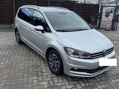 Gebraucht VW Touran Sound 116 PS (85 kW) 2017 Silber Van / Kleinbus