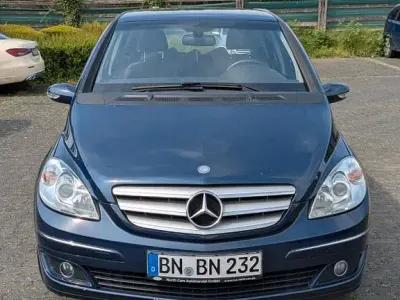 Używany Mercedes B200 136 KM (100 kW) 2006 Niebieski Minivan