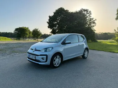 Używany VW up! Beats 90 KM (66 kW) 2017 Biały Hatchback