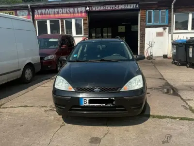 Gebraucht Ford Focus 101 PS (74 kW) 2003 Schwarz Kombi
