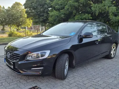 Gebraucht Volvo S60 Linje Svart 150 PS (110 kW) 2018 Schwarz Limousine