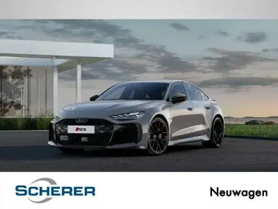 Neu Audi RS5 Ambiente 639 PS (469 kW) 2026 Plateaugrau metallic (metallic) Limousine