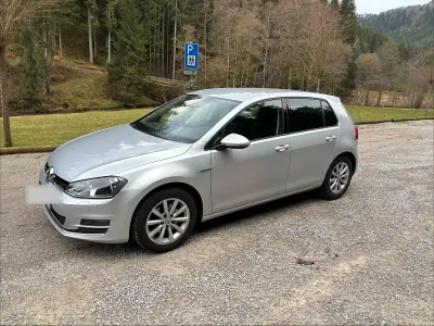 Gebraucht VW Golf VII 110 PS (80 kW) 2015 Grau Kleinwagen