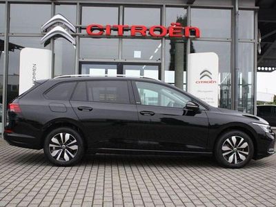 Gebraucht VW Golf VIII Move 131 PS (96 kW) 2024 Deep black perleffekt Kombi