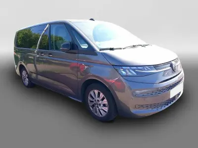 Second-hand VW Multivan Life 218 CP (160 kW) 2022 Gri Monovolum