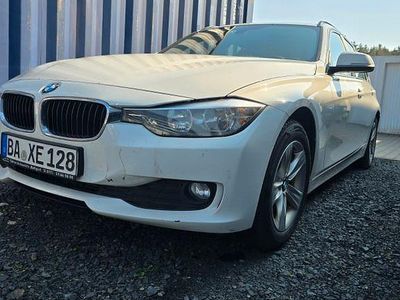 Gebraucht BMW 318 143 PS (105 kW) 2014 Weiß Kombi