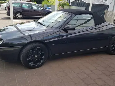 Gebraucht Alfa Romeo Spider 150 PS (110 kW) 2000 Schwarz Cabrio