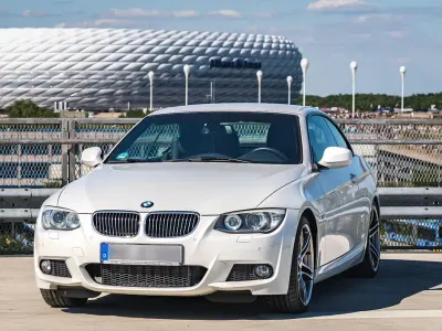 Gebraucht BMW 330 Cabriolet M Sport 245 PS (180 kW) 2011 Weiß Cabrio