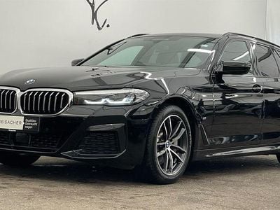 Gebraucht BMW 530 Efficient Dynamics 252 PS (185 kW) 2022 Saphirschwarz metallic Kombi