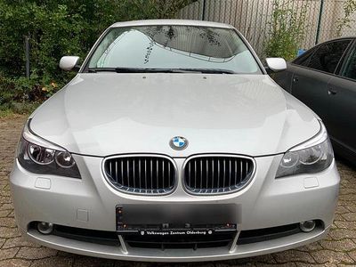 BMW 523