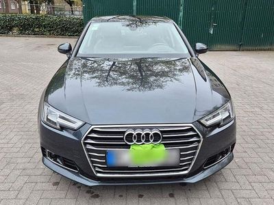 Używany Audi A4 Design 150 KM (110 kW) 2015 Szary Sedan/Limuzyna