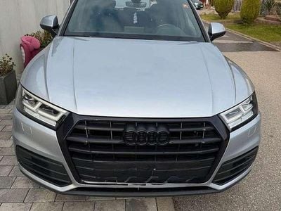 Second-hand Audi Q5 Design 190 CP (139 kW) 2019 Argintiu SUV