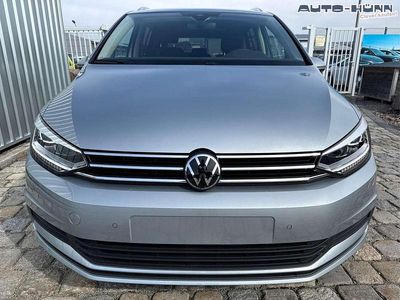 Neu VW Touran Comfortline 150 PS (110 kW) 2026 Oystersilber metallic Van / Kleinbus