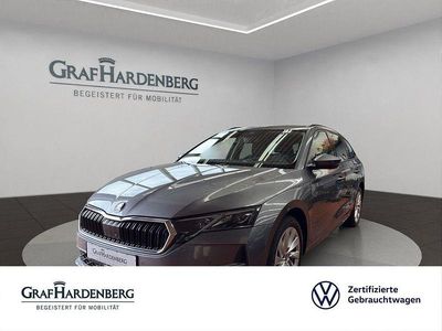 Grau Gebraucht 2025 Skoda Octavia Selection Kombi | 32.222 € (Fairer Preis)