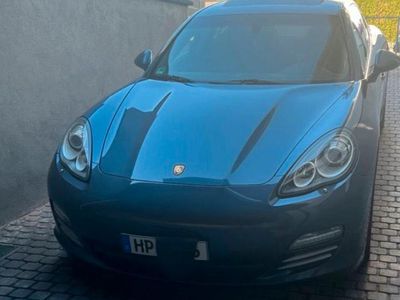 Porsche Panamera 4S