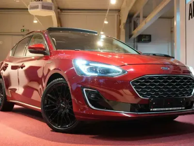 Usata Ford Focus Vignale 182 CV (133 kW) 2020 Rosso Berlina