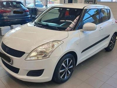 Gebraucht Suzuki Swift 90 PS (66 kW) 2012 Weiß Kleinwagen