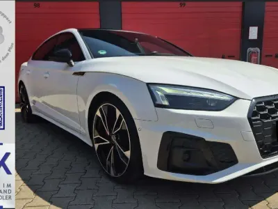Gebraucht Audi A5 Sportback Competition 204 PS (150 kW) 2022 Ibisweiß Kleinwagen
