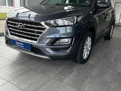 Grau Gebraucht 2020 Hyundai Tucson Trend SUV | 21.450 € (Fairer Preis)