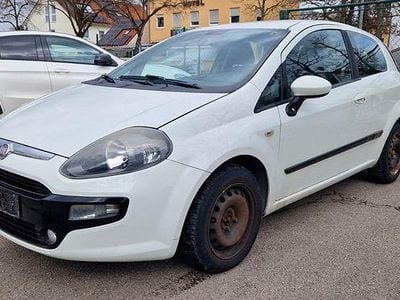 Gebraucht Fiat Punto Evo 69 PS (50 kW) 2011 Weiß Kleinwagen