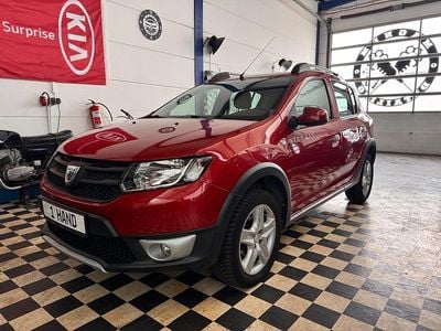 Rot Gebraucht 2015 Dacia Sandero Stepway Ambiance Limousine | 7.390 € (Fairer Preis)